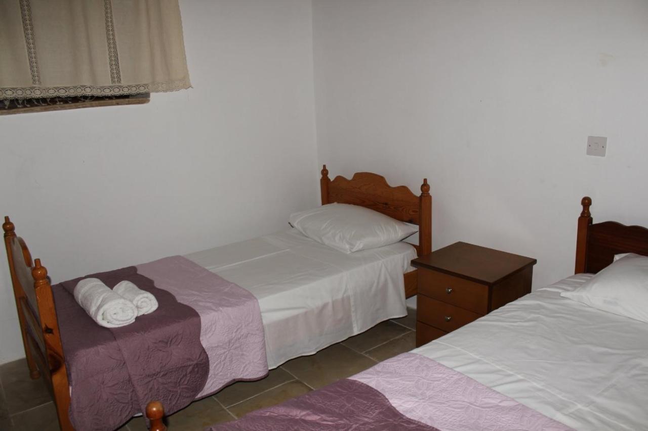 Georgia'S House Bed & Breakfast Fyti Ngoại thất bức ảnh